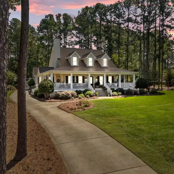 SOUTHERN CHARM WITH UPDATED ELEGANCE