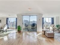 EXPANSIVE DOWNTOWN HOME
