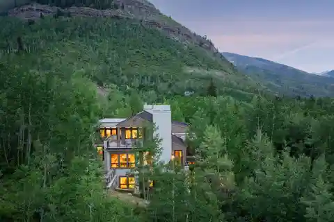 Contemporary Mountain Masterpiece