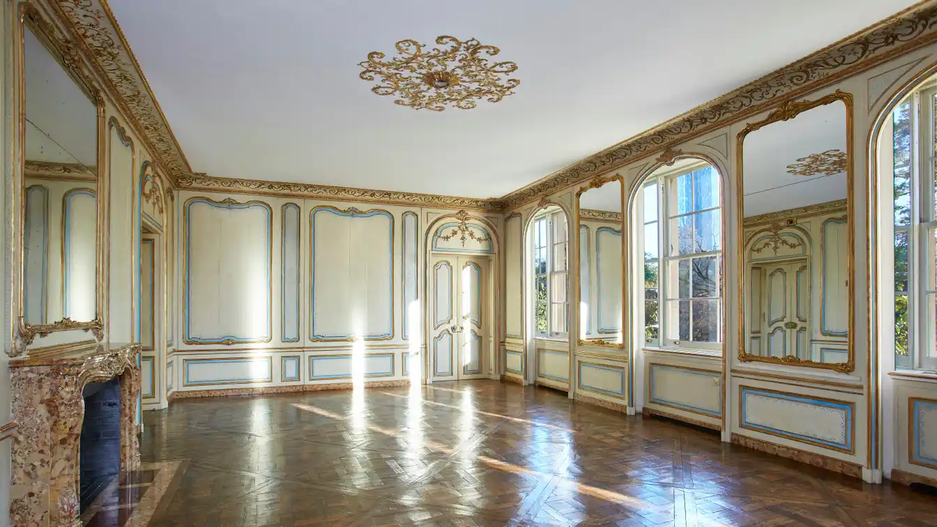 Exceptionally Grand Fifth Avenue