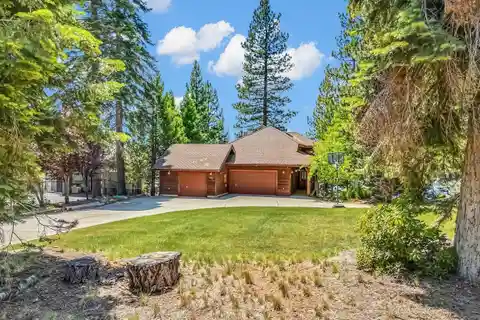 Exceptional Lakefront Compound