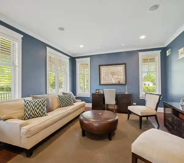 EXQUISITE NANTUCKET-STYLE HOME