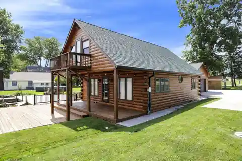 Charming Cabin with Private Dock
