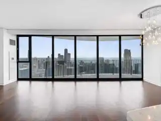 Spectacular Residence at Aqua