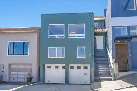 Timeless Sophistication with Iconic San Francisco Views