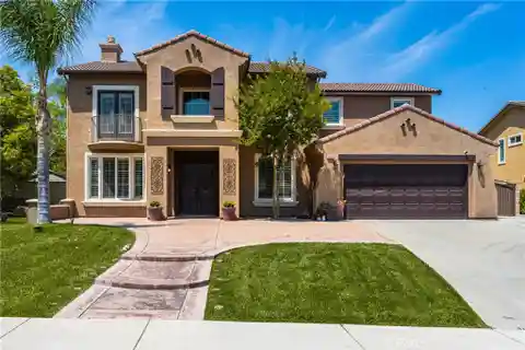 Beautiful Pool Home in Chase Ranch