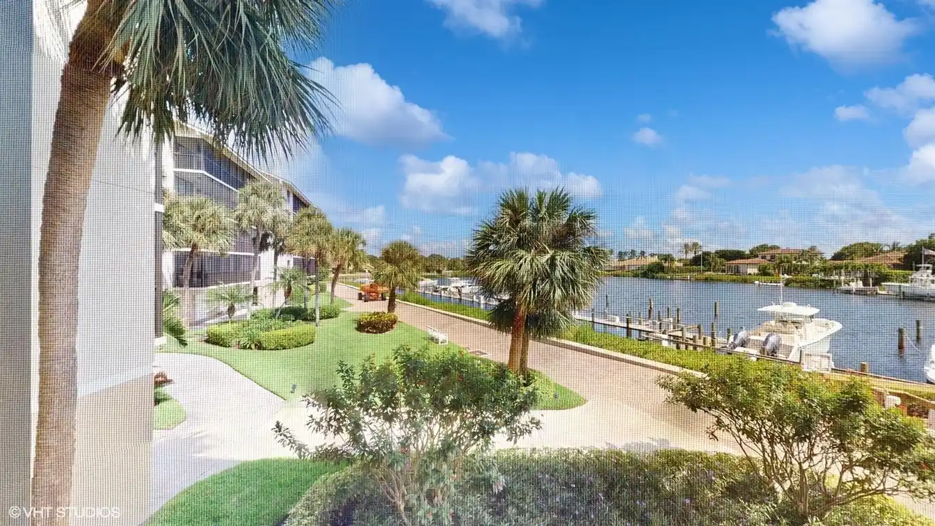 Exceptional Recently Renovated Unit