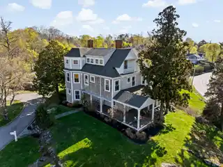 Apple Knoll - Iconic Home in Desirable Location