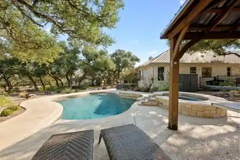 Driftwood Luxury with Pool, Spa, and Outdoor Deck