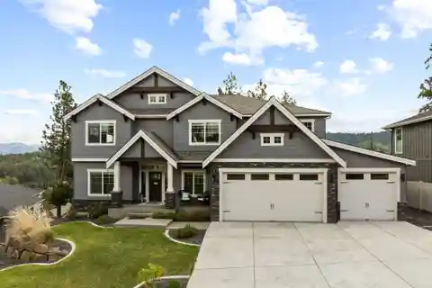 Special Home in Gated Elk Ridge Estates