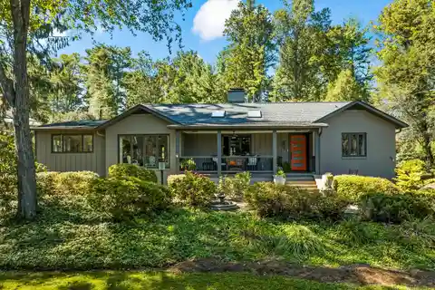 Tranquil Home in Prestigious Biltmore Forest