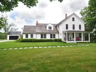 Beautifully Renovated 1911 Colonial