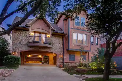 Urban Elegance with Private Courtyard Serenity