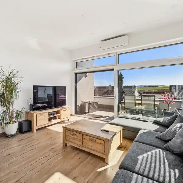 NEW LUXURY PENTHOUSE WITH PANORAMIC VIEWS