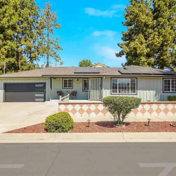 BEAUTIFULLY REMODELED WARM SPRINGS HOME