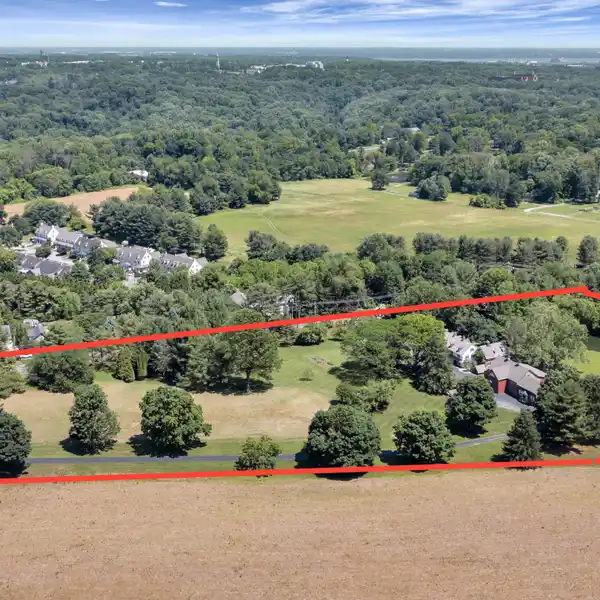 HISTORIC BALL FARM - CIRCA 1725