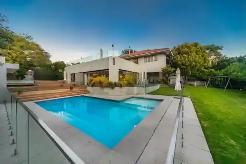 Modern Elegance Meets Ultimate Comfort and Style