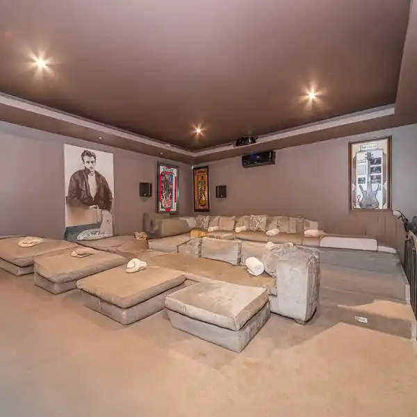 UNIQUE LUXURY SANCTUARY
