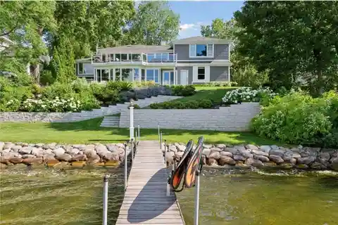 Lakeside Living in Minnetonka Beach