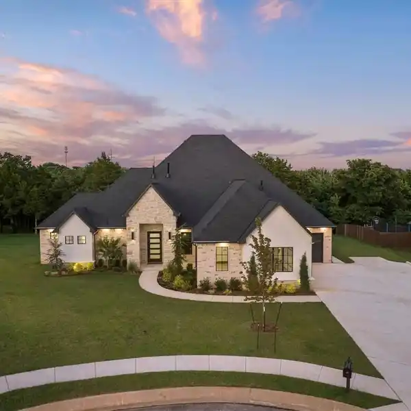 MODERN LUXURY HOME WITH POND VIEWS