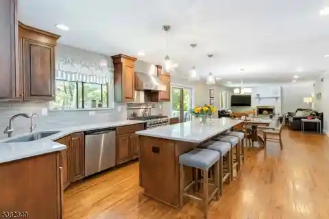 Beautifully Updated and Spacious Colonial Home