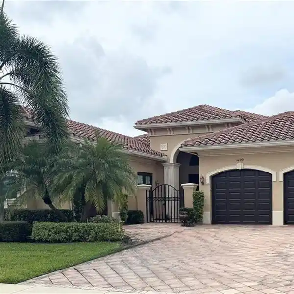 ELEGANT RIVERSTONE HOME WITH PRESERVE VIEWS