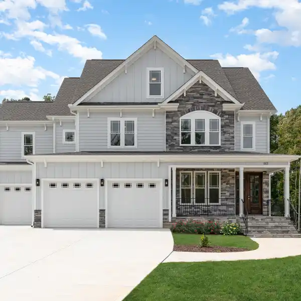 GORGEOUS NEW HOME ON A SPRAWLING LOT