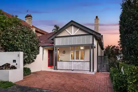 Gorgeous Home with Vintage Ambience