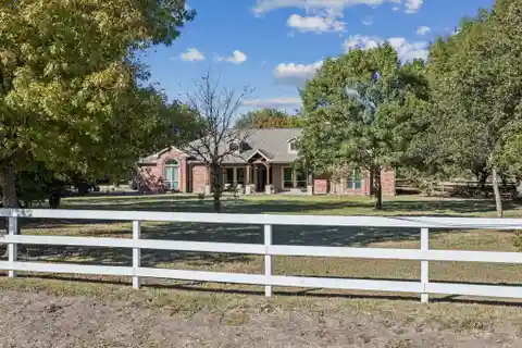 Expansive Estate Living with Equestrian Charm