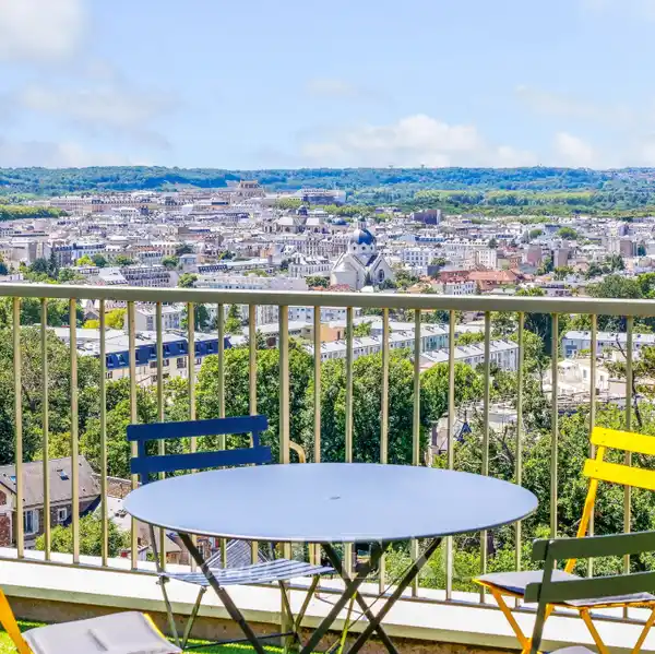COZY APARTMENT WITH AMAZING OPEN VIEW