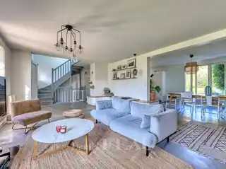 Bright Montretout Retreat with Expansive Garden