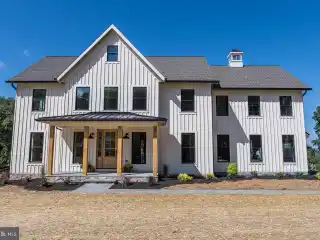 Gorgeous Newly Completed Custom Home