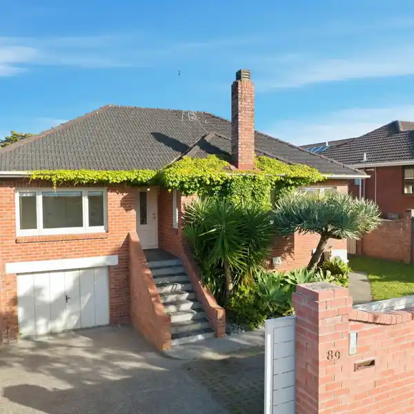 SOLID BRICK HOME STEPS FROM SEASIDE BLISS