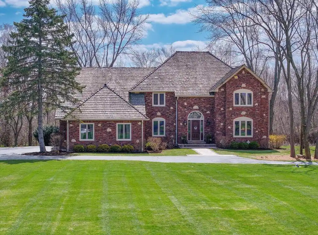 All-brick Home in Sought-after Beaver Creek