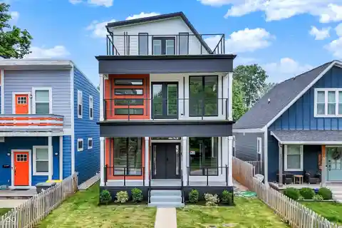 Designer Home Steps from Fun
