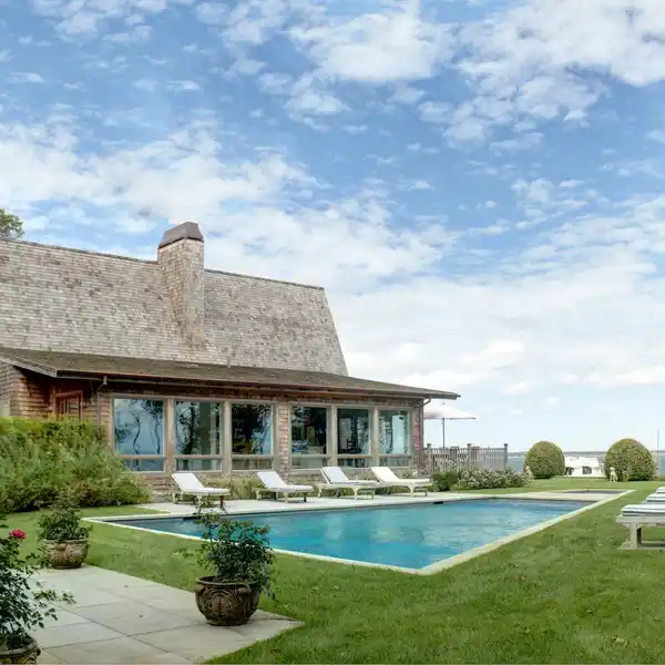 GORGEOUS CONTEMPORARY HOUSE BY WORLD-RENOWNED ITALIAN ARCHITECT