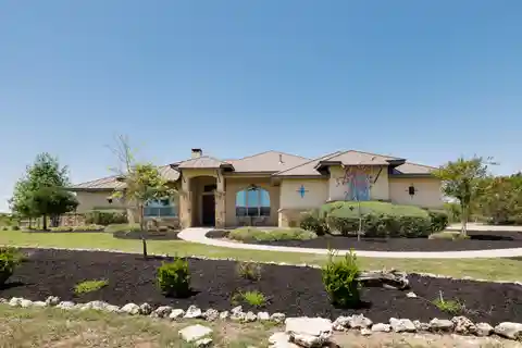 Hill Country Transitional Home in Cordillera Ranch