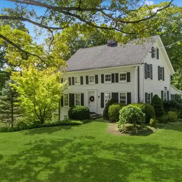 LOVINGLY RENOVATED HISTORIC ESTATE
