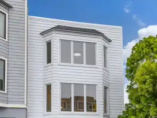 Lovely Townhouse with Panoramic City and Hill Views