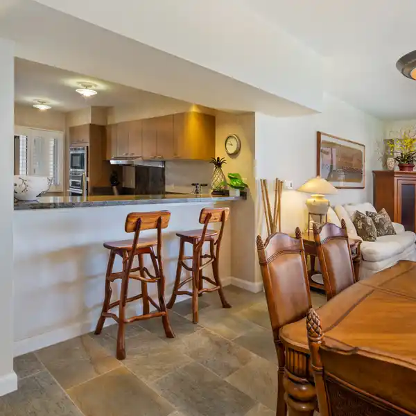 TOP-FLOOR CORNER HOME AT WAIKOLOA BEACH RESORT
