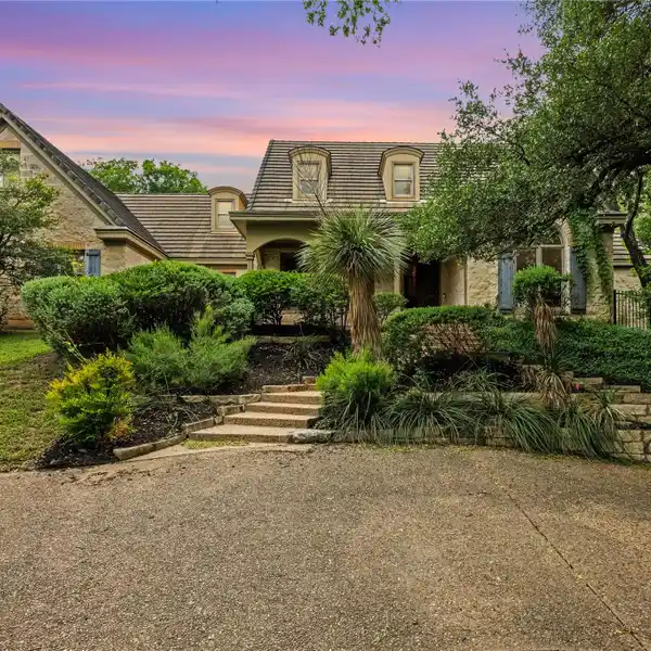 PRIVATE FRENCH COUNTRY RETREAT