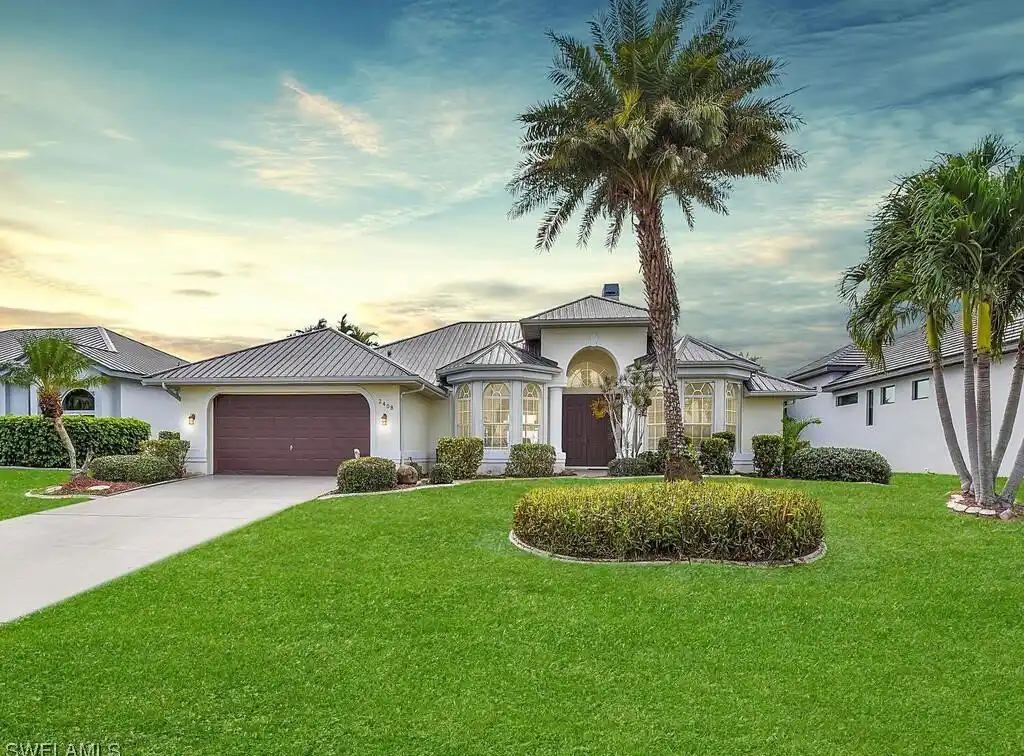 Meticulously Maintained Canal-front Home