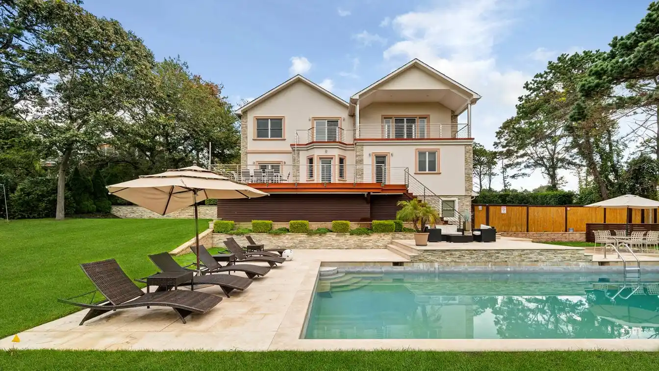 Special Rental Home in Great Location
