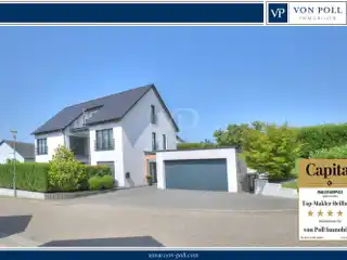 Modern Architect-Designed Home
