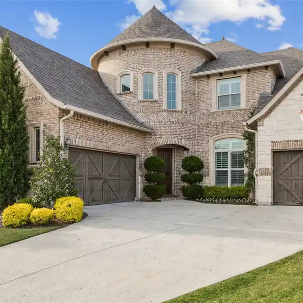 UPGRADED HOME IN PHILLIPS CREEK RANCH
