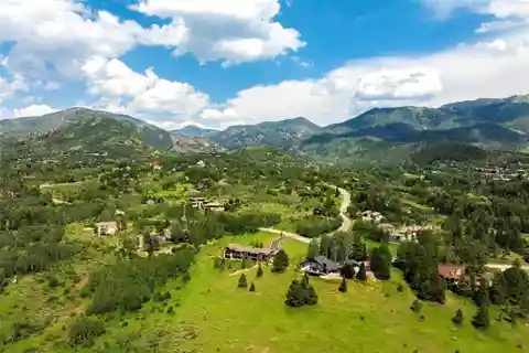 Privacy and Luxury in Exclusive Fish Creek Meadows