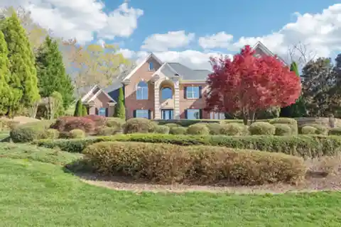 Beautifully Detailed Golf Course Home