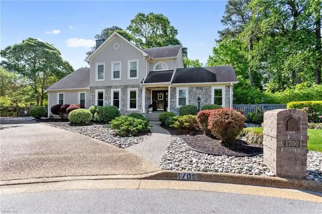 Beautifully Updated Home in Church Point