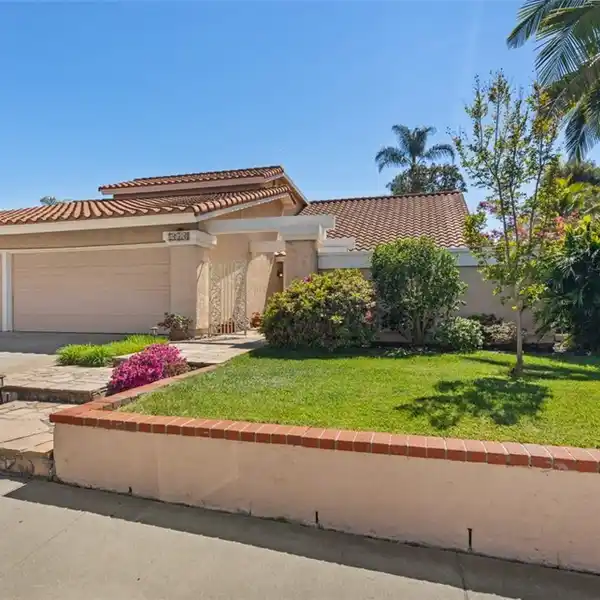 IMPECCABLY MAINTAINED HOME