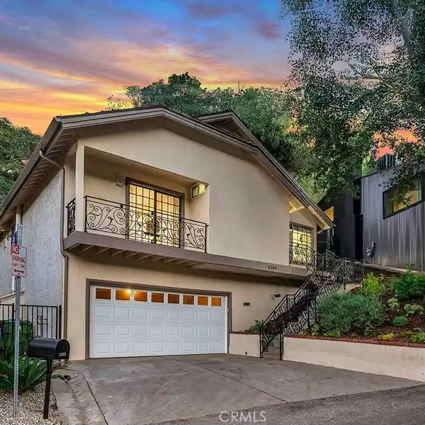 PRISTINE RETREAT DESIGNED FOR EASY LIVING